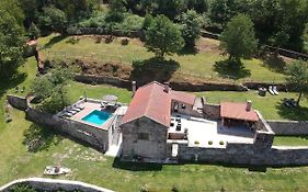 Casa Costiña